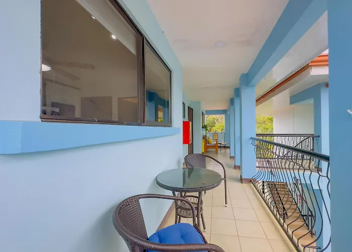 Marina Loft 305 Beautiful Corner 3rd Floor *